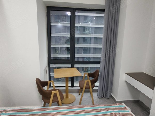 窗明几净! 物品井井有条 看房有钥匙出租房源真实图片