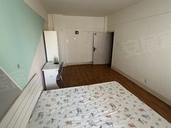大连中山桃源街桃园街精装修押一付一拎包入住房屋干净整洁南向交通便利随时看房出租房源真实图片