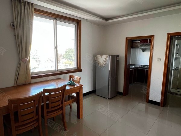 苏州常熟市区五星新村三区出租五星一区2房,家电齐全,拎包入住出租