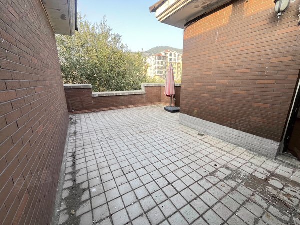 济南市中八里洼国华东方美郡(别墅)旅游路 国华东方美郡 联排别墅