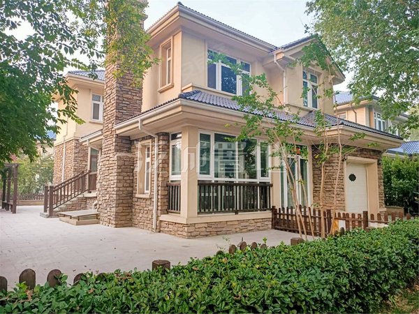 北京昌平小汤山南保利垄上(别墅)保利新出精装独栋,房况很好,适合住家