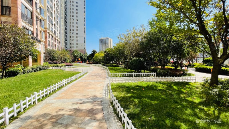 檀溪谷瀚苑4室2厅1卫130.73㎡南北78万