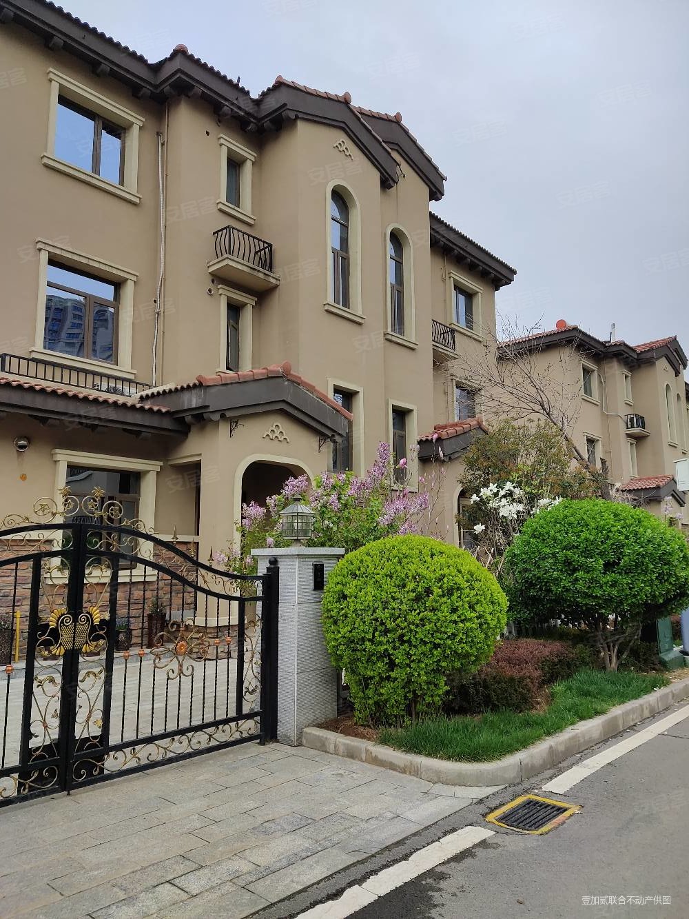 石家庄碧桂园(别墅)5室2厅4卫260㎡南北390万