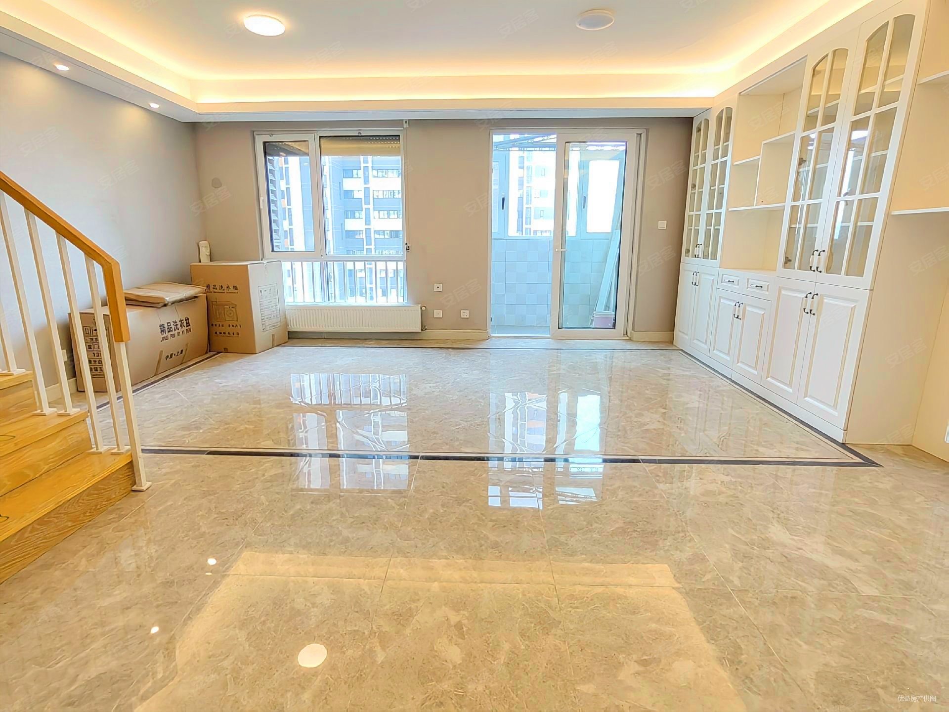 拎包入住 看房随时,云樾广场二手房,272万,3室2厅,2卫,96平米-南京