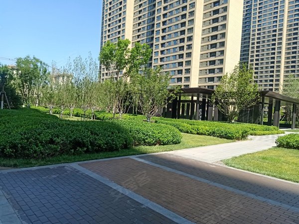 济南济阳济阳城区世茂摩天城达沃 比亚迪附近精装一室 空调 地暖 押一