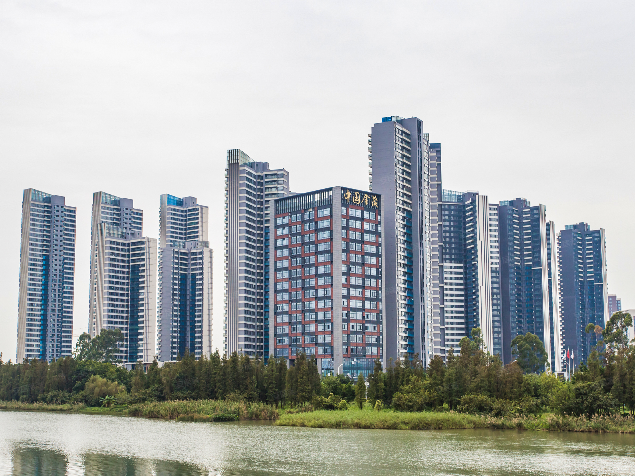 金茂湾loft公寓 复式公寓 中楼层 价格可谈,南沙金茂湾(商住楼)二手房