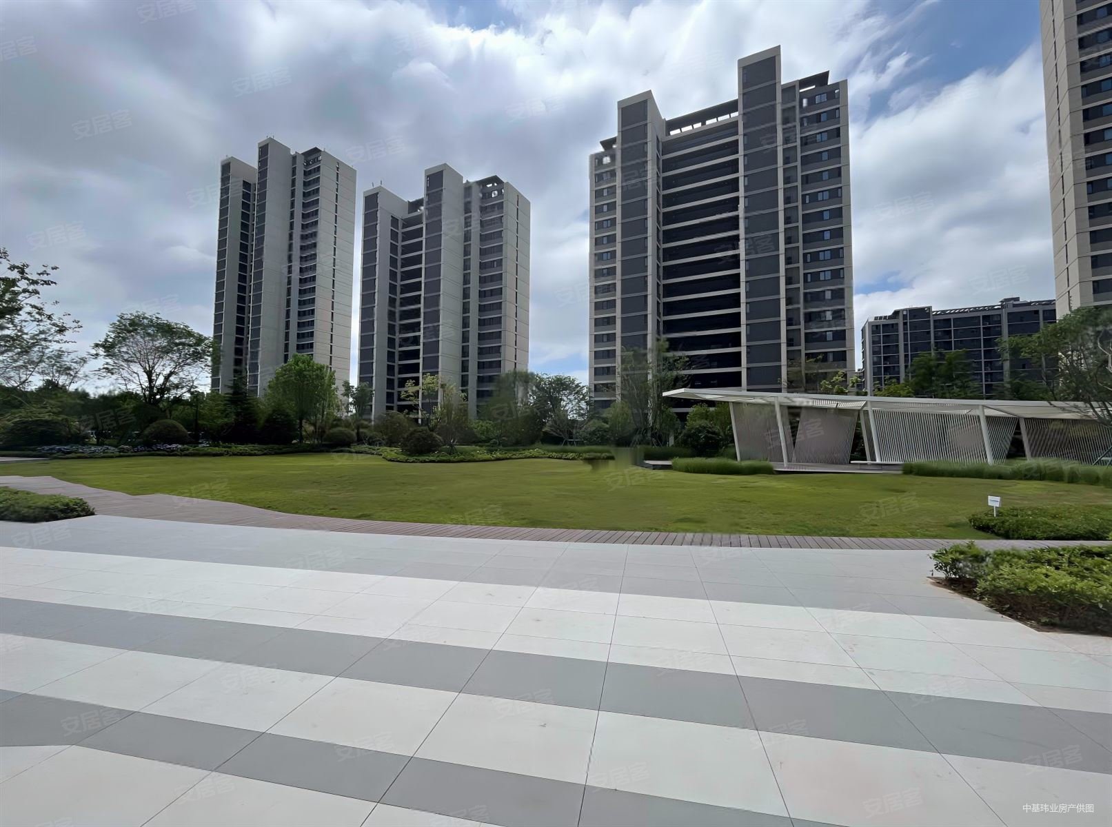 华润灵山湾壹号精装现房石油大学西东方影都唐岛湾奥体