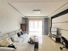 铜川耀州耀州中央广场海林御苑三室两卫电梯房,拎包入住,集中供暖,看房谈细节出租房源真实图片