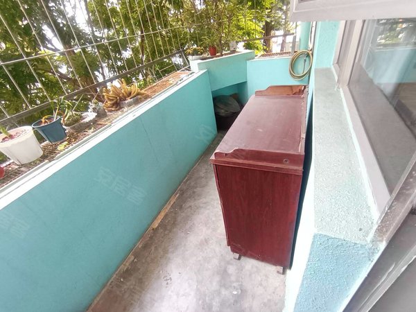 深圳罗湖东门翠华花园翠华花园,2房2厅,三楼,家私齐全,有钥匙出租房源