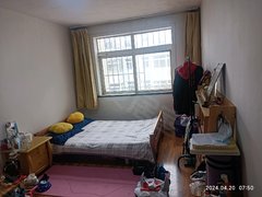 青岛市北中央商务区荣昌花园 2室1厅1卫出租房源真实图片
