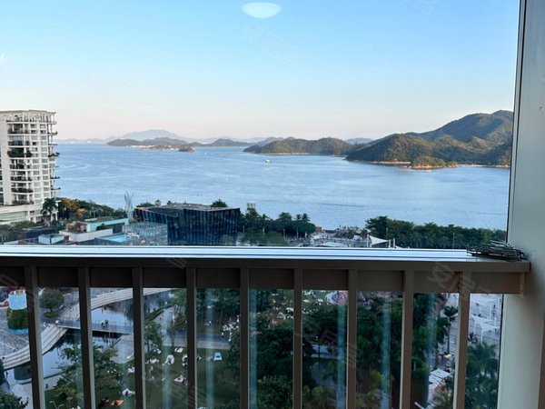 深圳盐田沙头角壹海城v公馆端头位置海景复式两房 家私电器齐全 随时