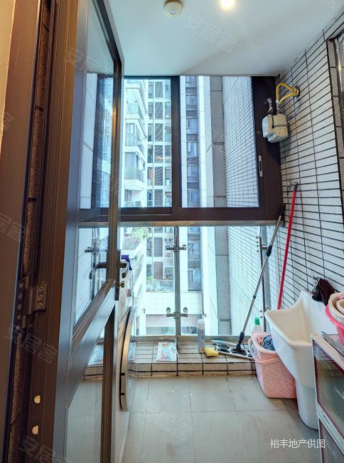 富力东山新天地 3 房  120.14 方 次新小区