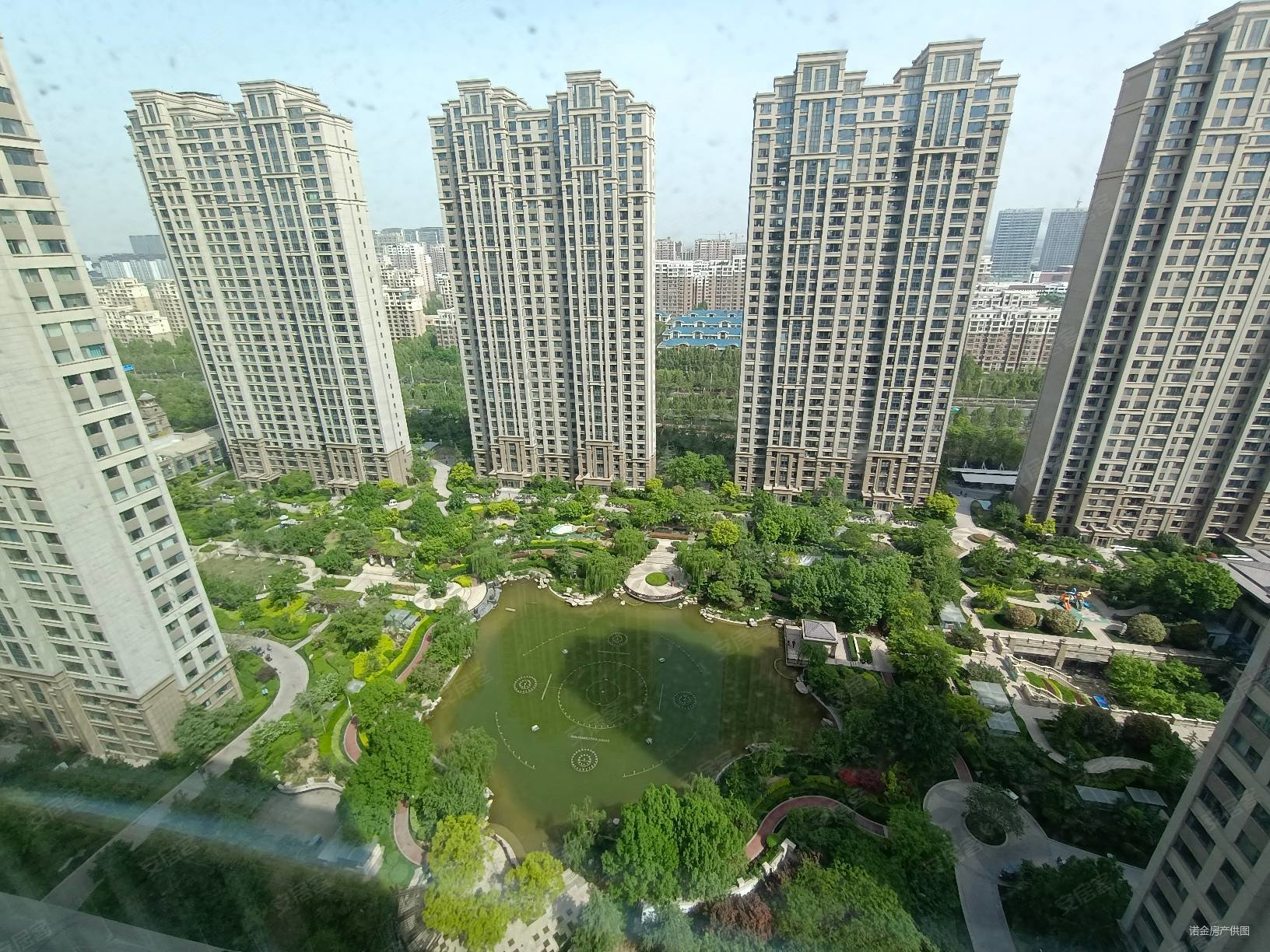 送车位,方正凤凰国际二手房,382万,4室2厅,2卫,216平米-淄博安居客