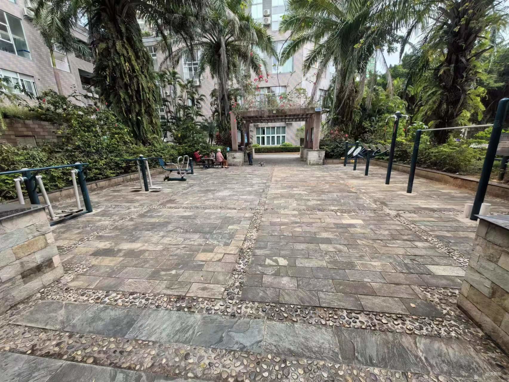 世贸中心 富丽花园 三房两卫 满五   业主诚心出售