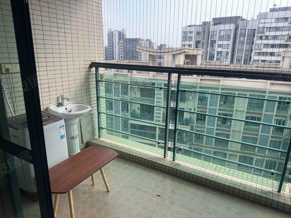 广州花都新区岭南公馆岭南公馆 一房出租 拎包入住 随时看房 有钥匙