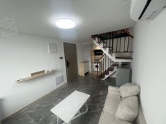 顺德龙江盈信城市广场1400包管理费!龙江科恒复式公寓出租!实用两层!家电齐全!出租房源真实图片