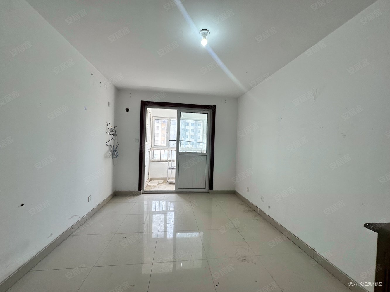 府河家园3室2厅2卫141㎡南北97万