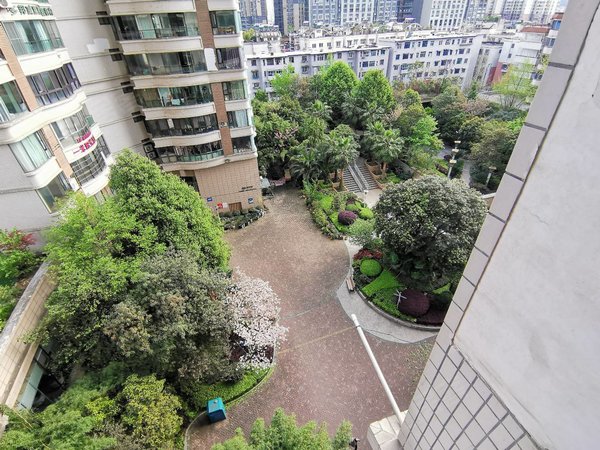 贵阳小河经开区黄河路龙湾国际(一期)万达广场小河转盘黄河路主干道