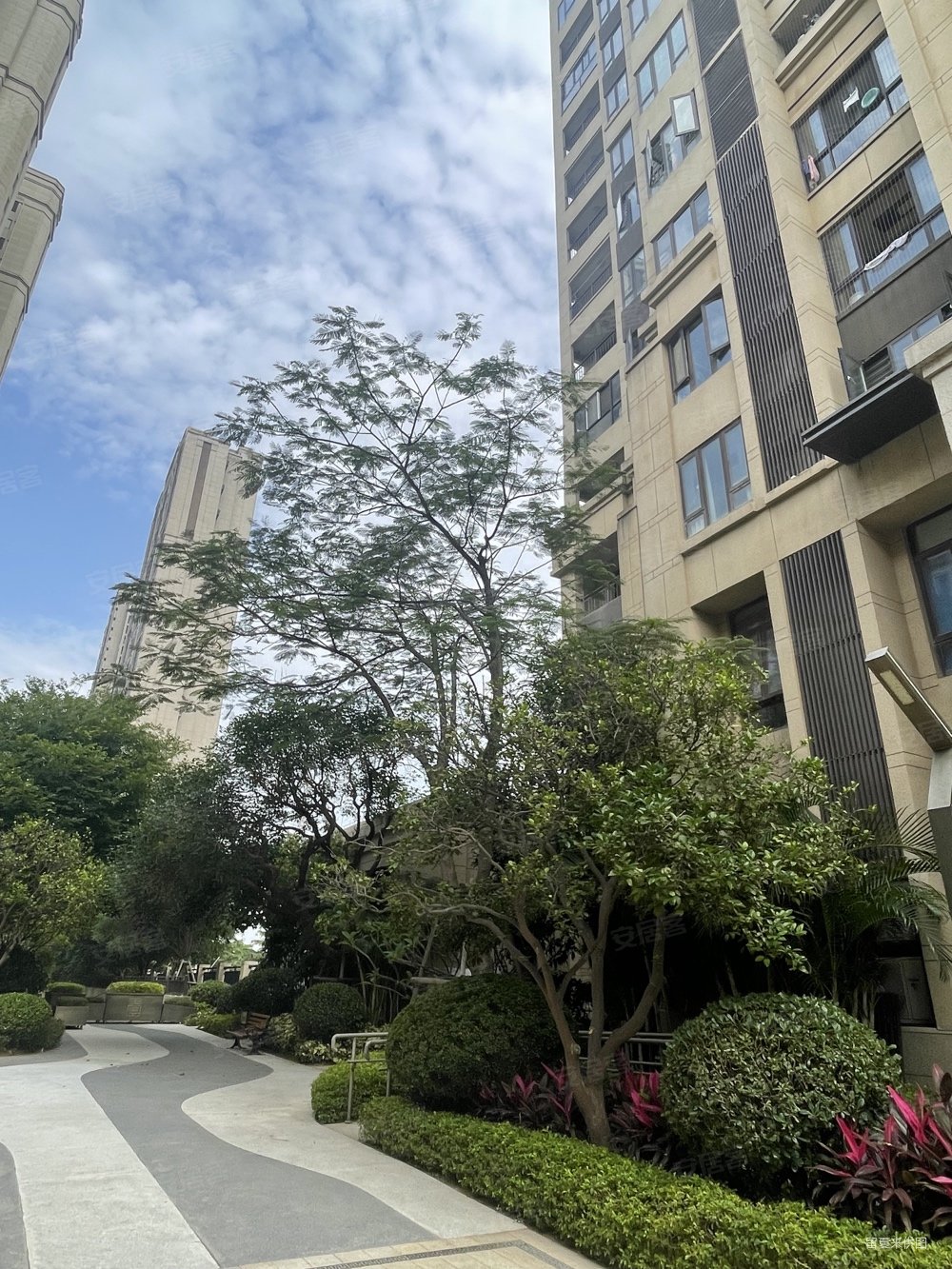 厦门房产网>厦门二手房>海沧二手房>马銮湾新城二手房>龙湖春江彼岸