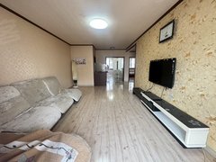 延边延吉北大区都市花园四楼,95平两室一厅家具家电齐全可拎包入住,出租房源真实图片