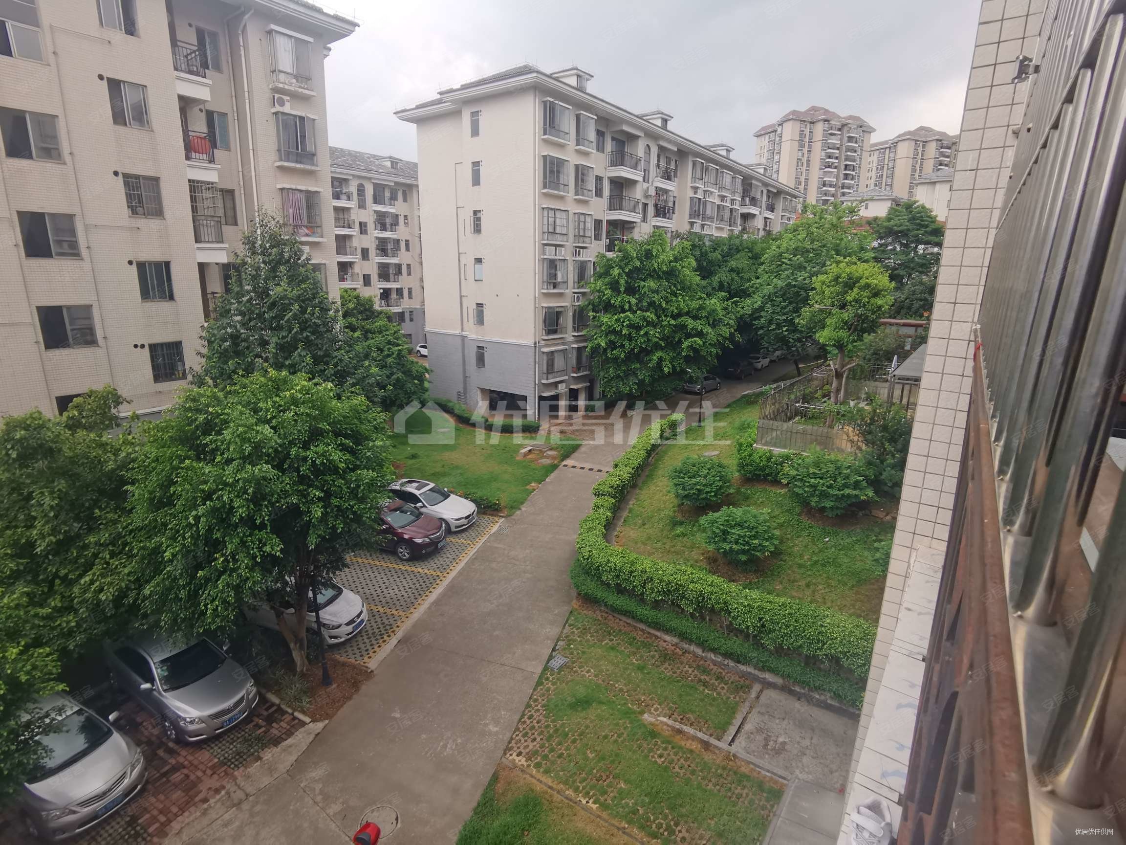 太平地铁站,大型小区紫泉翠荔嘉园,电梯装修两房!总价低!