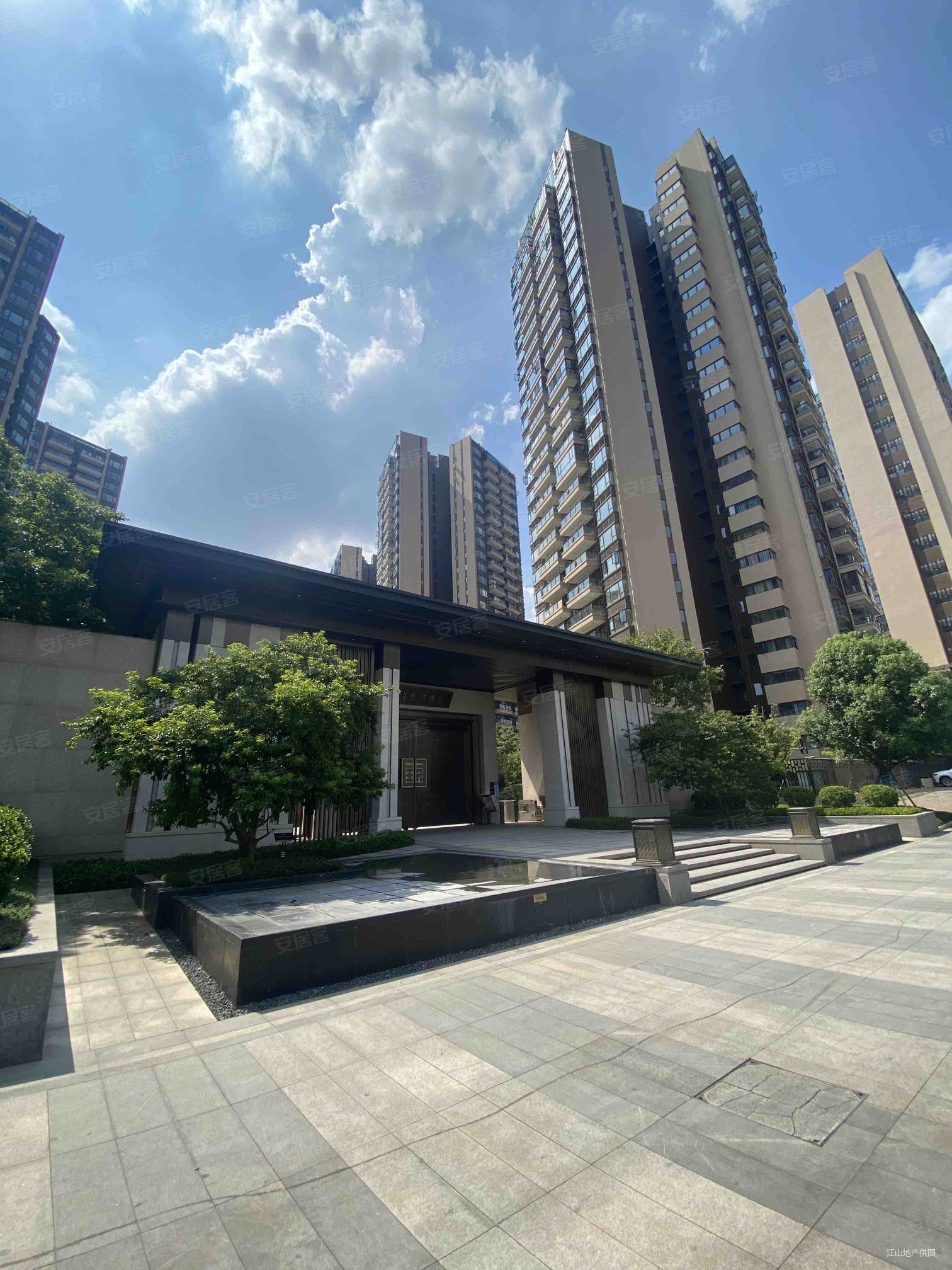 精装4房 价钱可谈,龙光玖珑郡二手房,95万,4室2厅,2卫,110平米-南宁