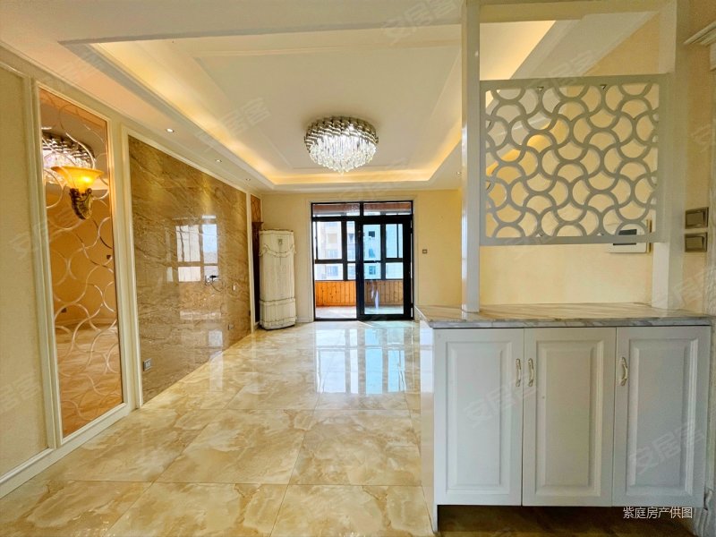 省委旁绿地海珀紫庭三室全明户型致电了解
