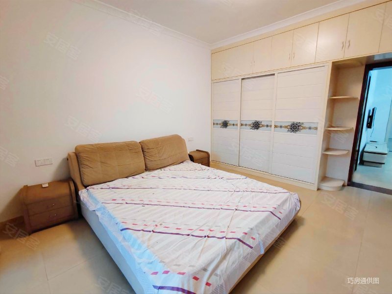 先得月二中隔壁精装修楼下好停车有证可按揭拎包入住