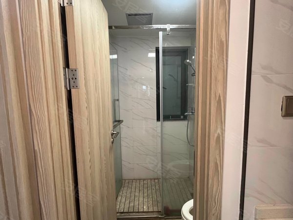 【多图】融创滨江首府,汾江北租房,滨江首府小区!3房拎包入住!