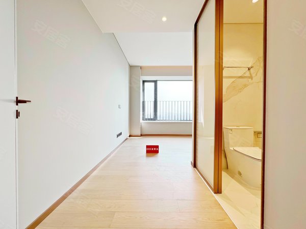 广州海珠工业大道南时代大家时代大家 4室2厅3卫 电梯房 215平 精装修