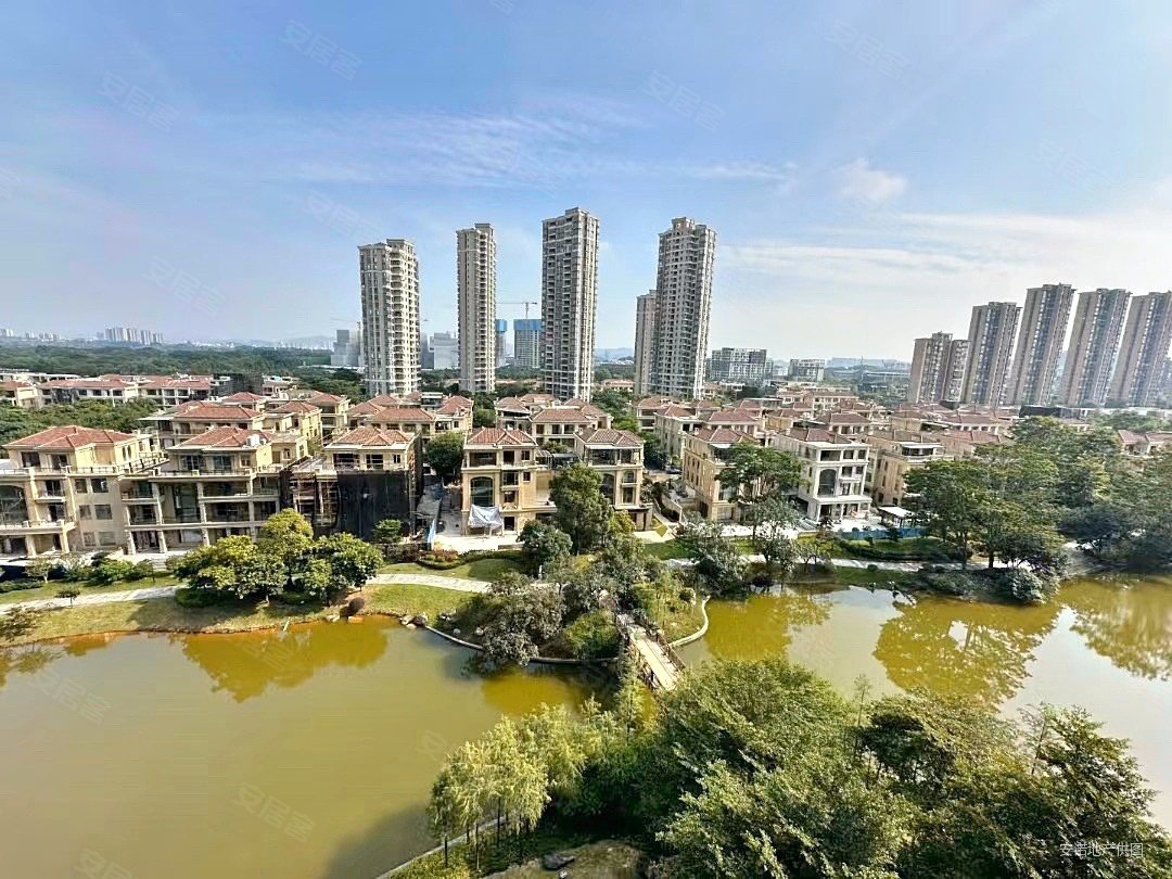 松山湖锦绣山河边位别墅赠送使用率高三年花园位置安静急售