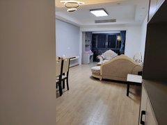 达州通川金龙大道中迪广场 3室2厅2卫出租房源真实图片