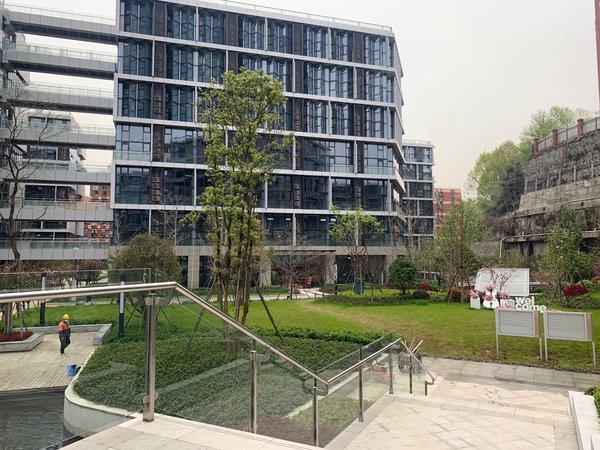 杭州西湖留下景顺铂悦城(商住楼)西溪印象城附近 铂悦城一室 阳台