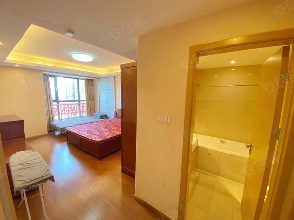 不限男女 走步地铁站 近麦凯乐 市立医院 精装,市南租房-青岛58安居客