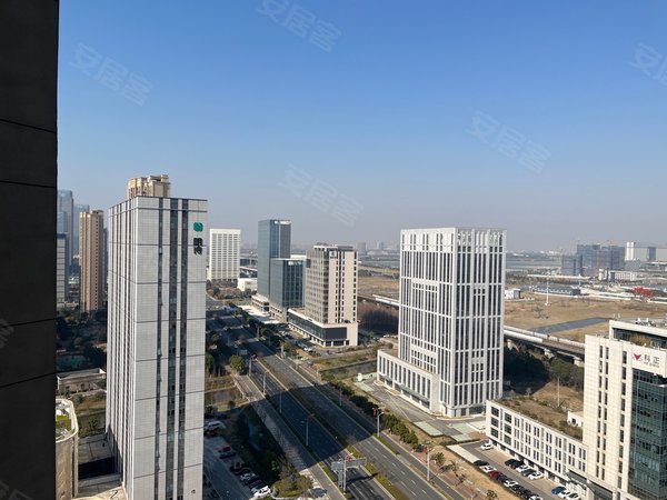 苏州相城高铁新城建发泱誉(相城)建发泱誉 精装单间  视野宽阔心情