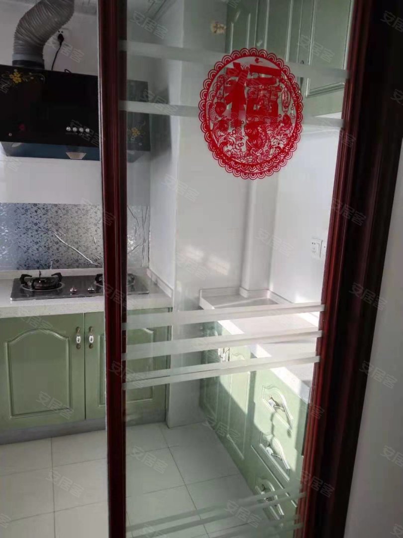安粮城市广场QQ公寓 2室1厅1卫