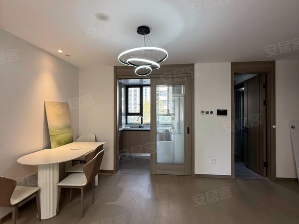 苏州太仓娄东翡丽云邸翡丽云邸,洋房小区,精装修三房两卫,拎包入住