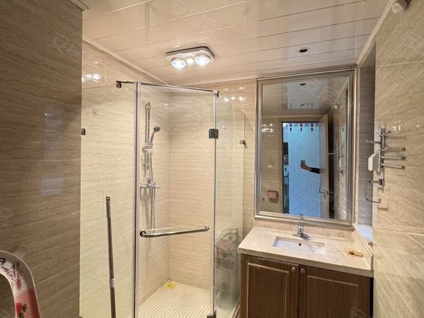 包头九原富力城富力城(EFG区)富力城 117平 三居室 欧式风格 带全套家具家电 拎包入住出租房源真实图片