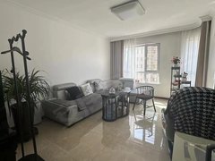 盘锦兴隆台步行街枫丹白露B区83平,二室,家电齐全,年租年付一万二费用自理出租房源真实图片