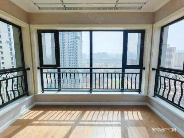 长城嘉峪苑一期3室2厅2卫124.31㎡南北150万