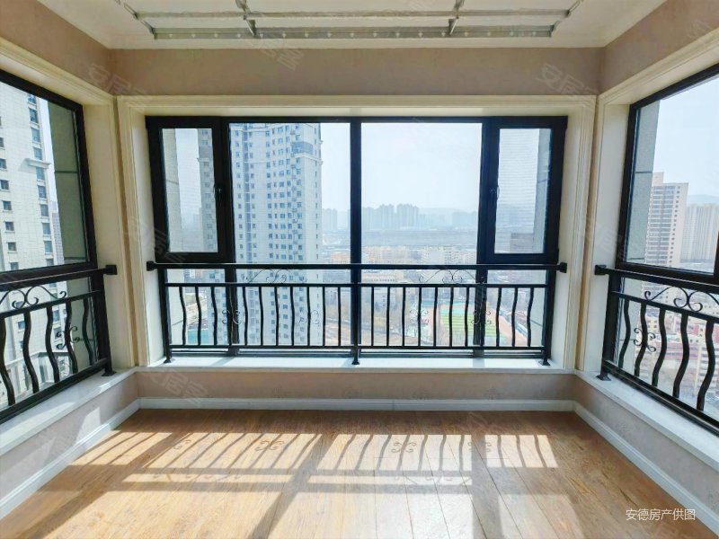 长城嘉峪苑一期3室2厅2卫124.31㎡南北150万