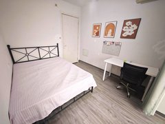 济南天桥蓝翔海信九麓府合租出租！有WIFI空调阳台，免中介！出租房源真实图片