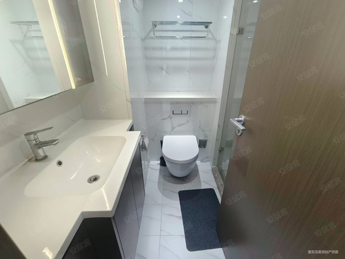 融创玖玺台(商住楼)3室2厅2卫61.35㎡东北58万