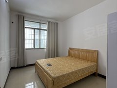 河池金城江金城江城区铜鼓广场附近2房，1房带厨房出租，看房方便出租房源真实图片