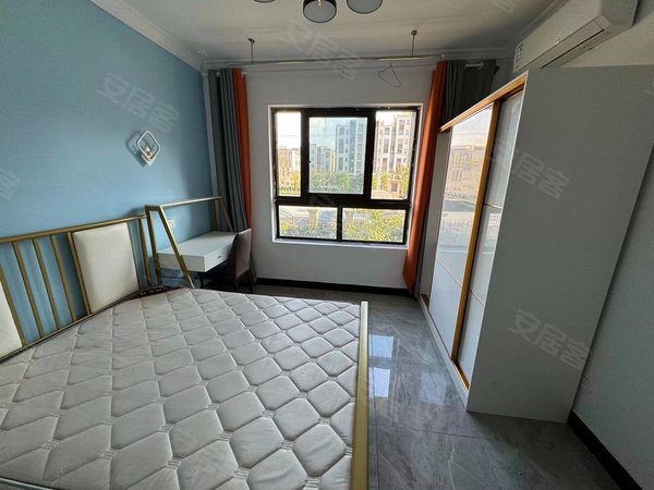 上海宝山共富新村罗青湾新苑罗青湾新苑 独立一户,押一付一,房子好到