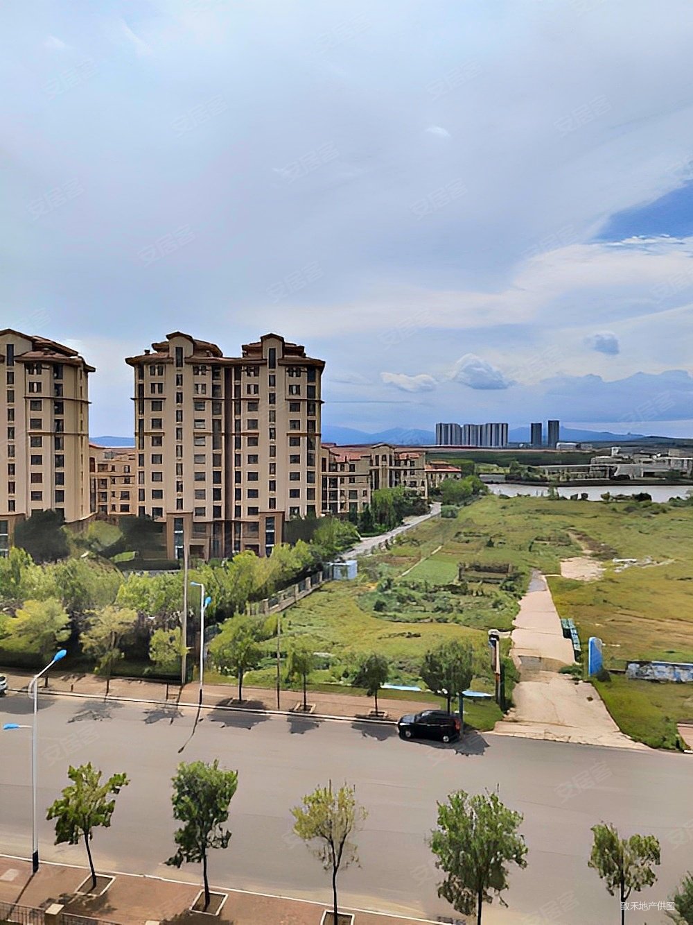 岭海逸景湾2室2厅1卫97.29㎡南北62万