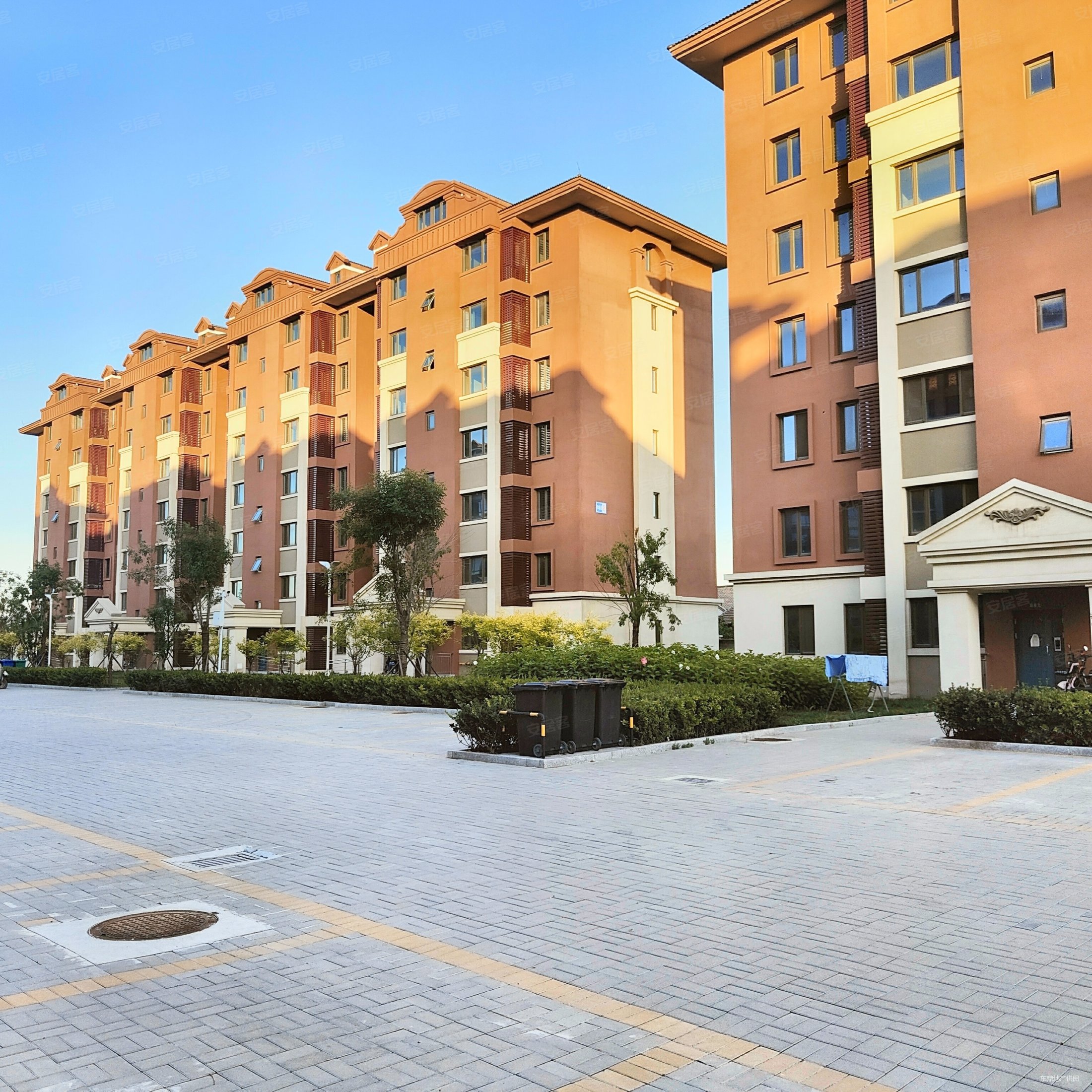 和泰园电梯两室 南北通透户型 小区交通便利 环境优美