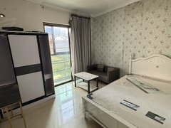 贵阳观山湖会展城会展城B区银行街附近 精装主卧带卫生间 押一付一无中介出租房源真实图片