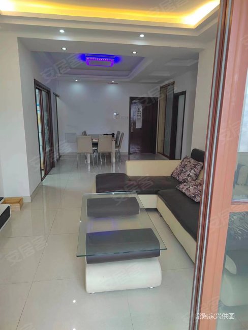 东湖京华京润苑全新精装满两年ok房东只卖90w看房方便