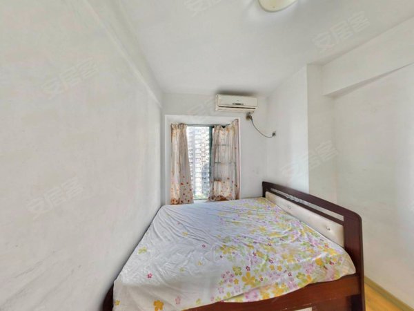 广州海珠工业大道南金玫瑰苑石溪工业大道双地铁口上盖,电梯两房家私